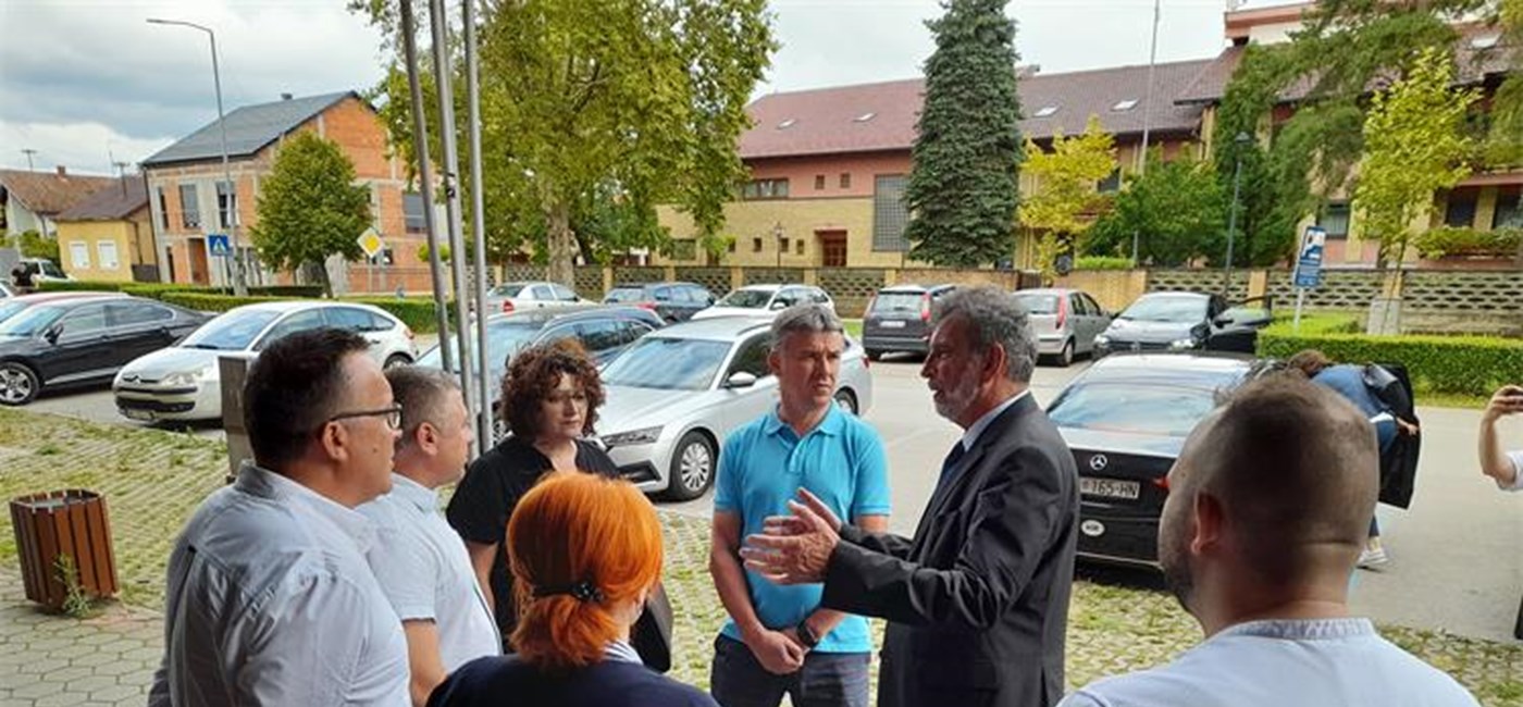 Ministar Fuchs obišao stradale škole u Vukovarsko-srijemskoj županiji